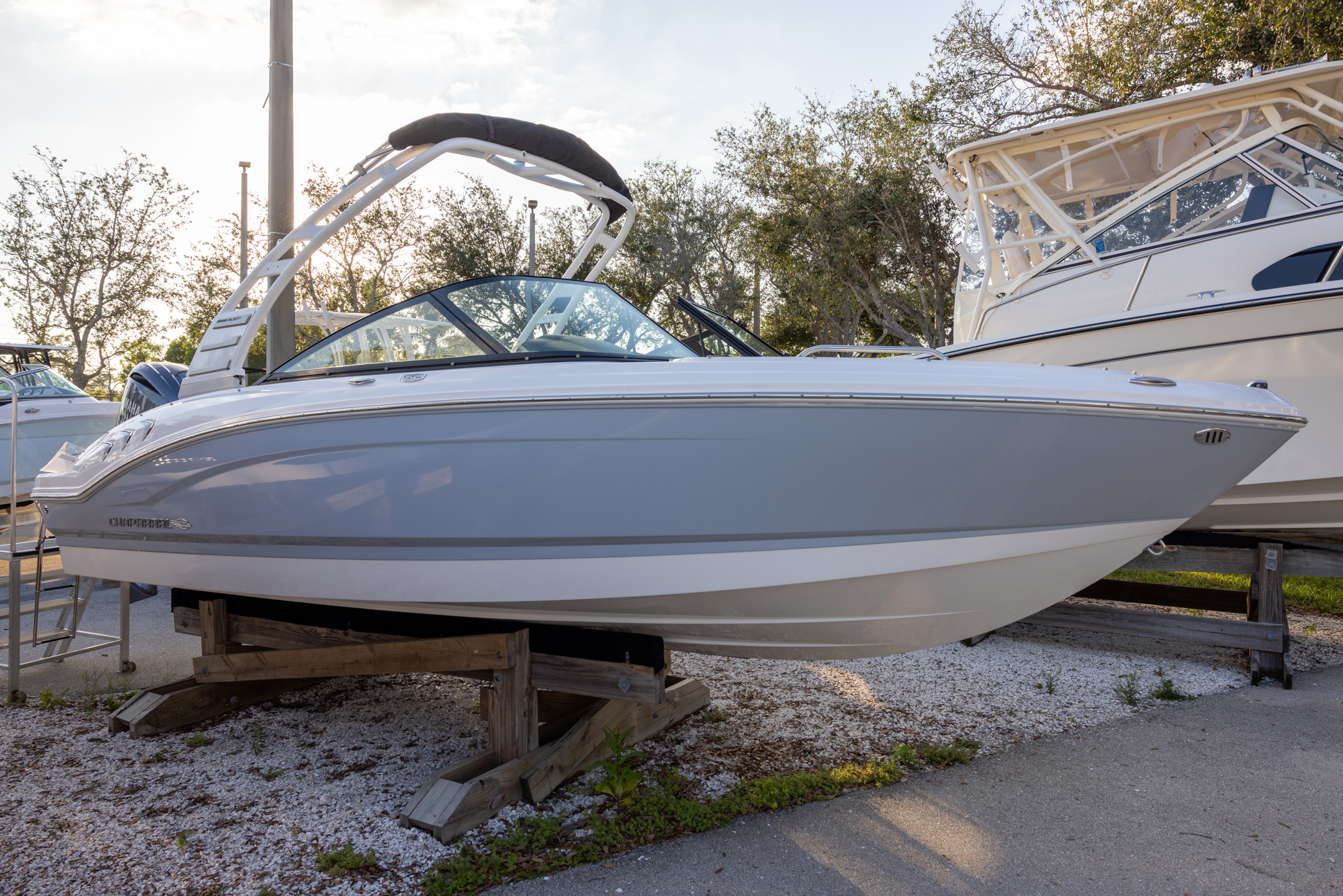 2025 Chaparral 21 SSI OB