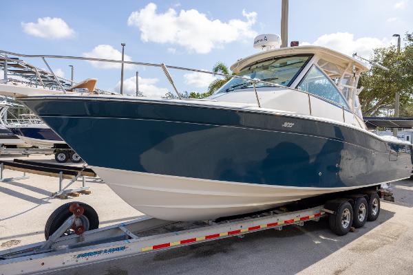 2019 Grady-White Express 330 B3989