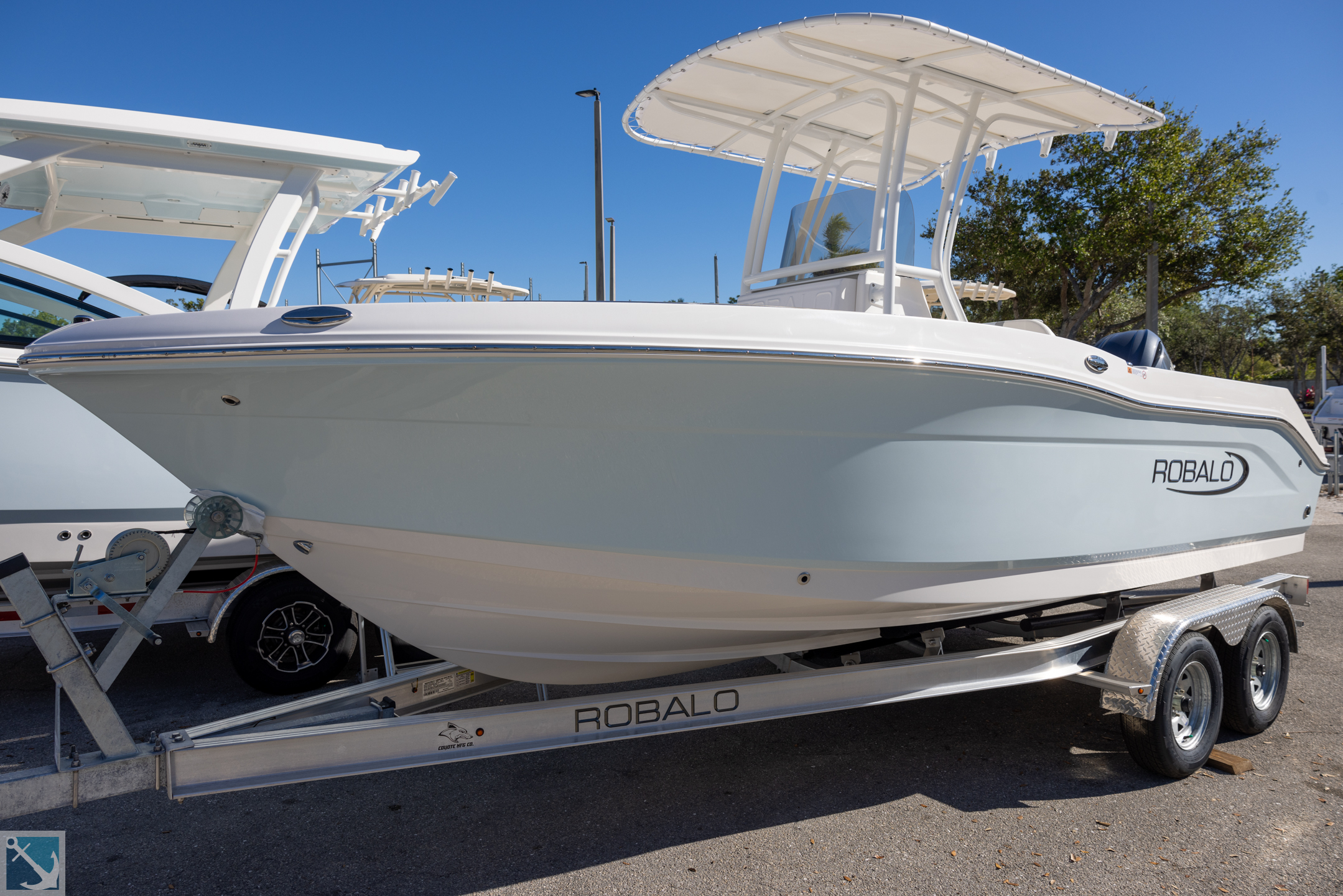 2025 Robalo R200 6308