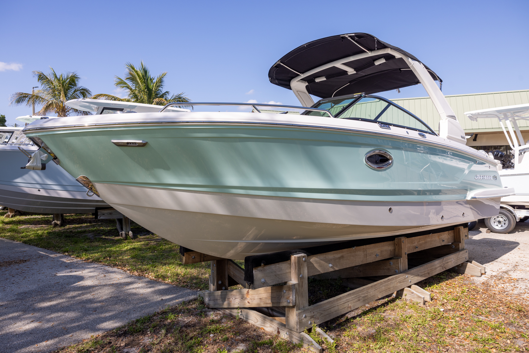 2025 Chaparral 270 OSX