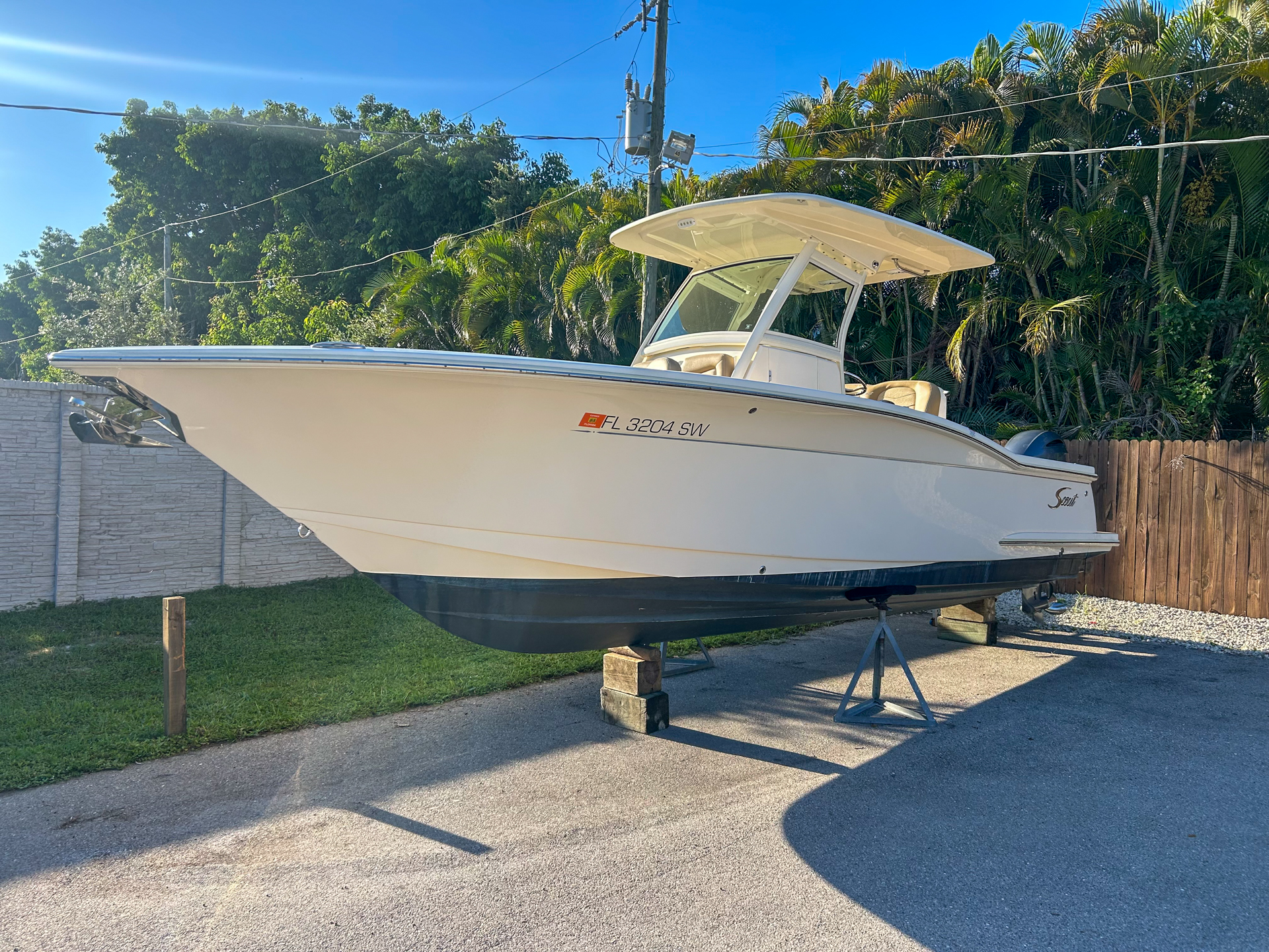 2021 Scout 255 LXF B4023