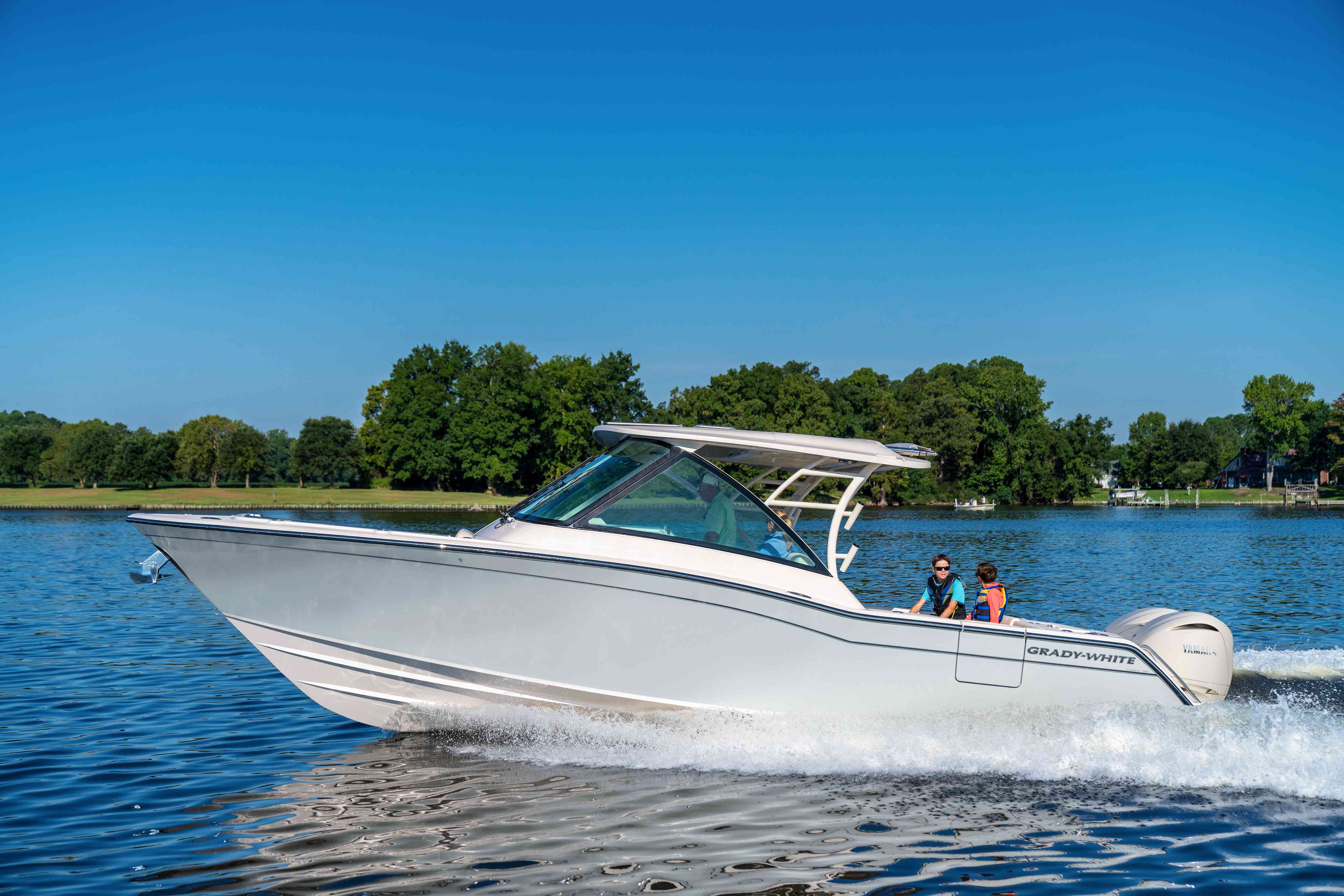 2026 Grady-White Freedom 325 6468