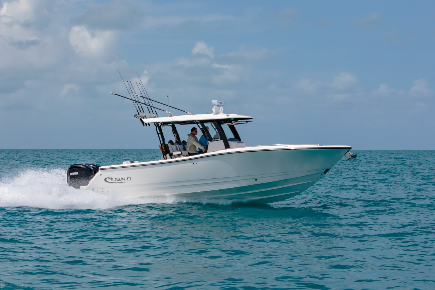 2026 Robalo R300CC
