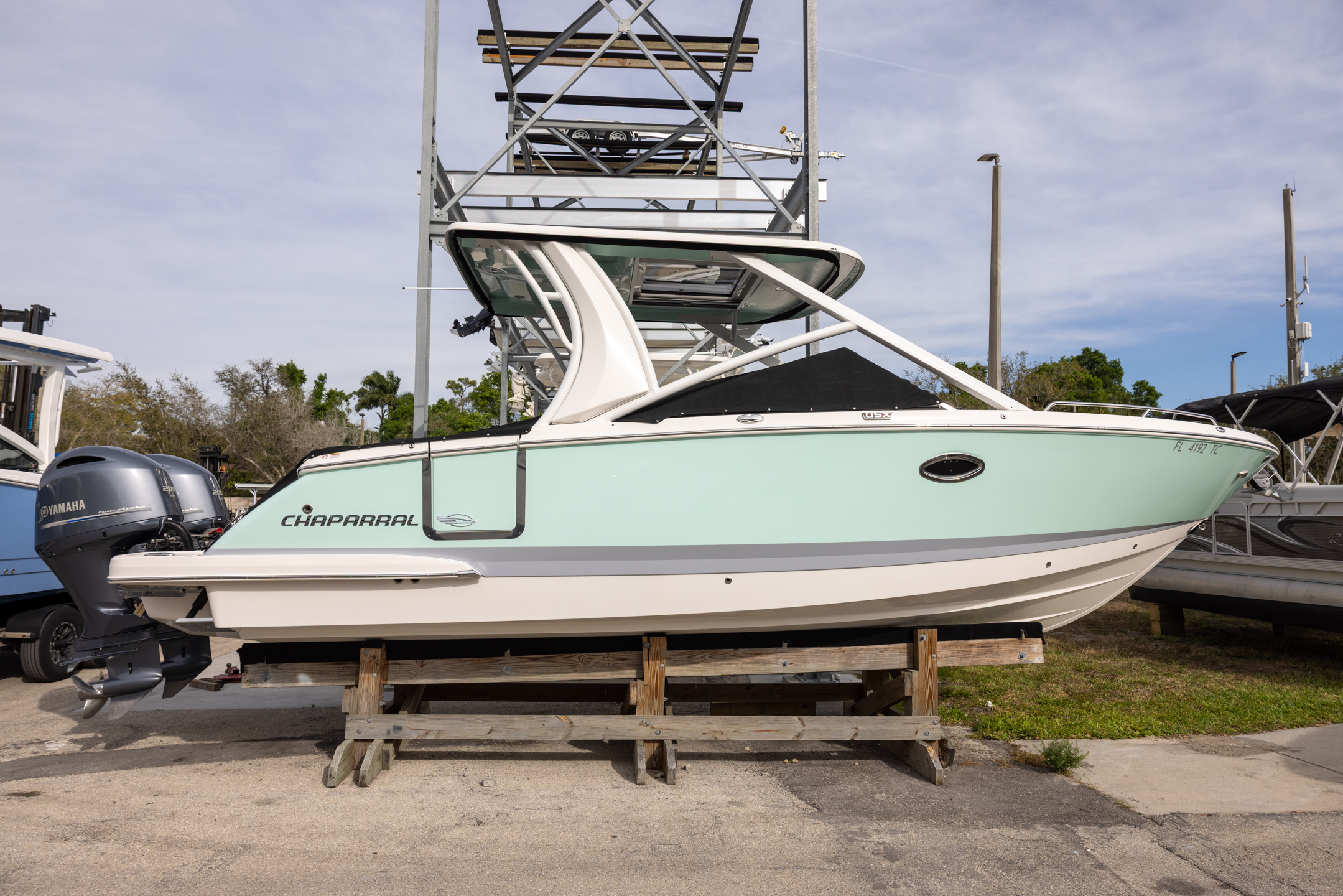 2021 Chaparral 280 OSX B4059